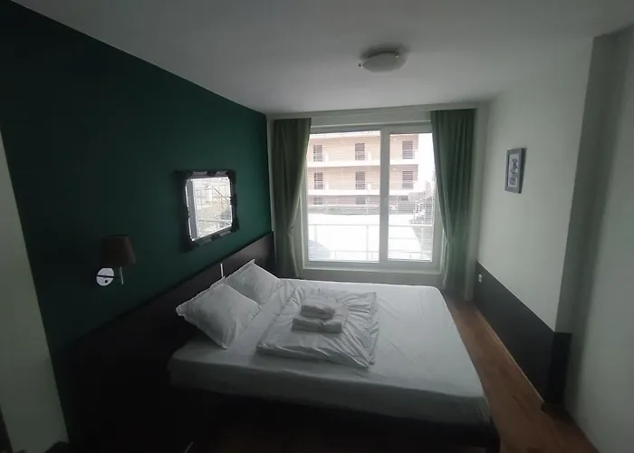 Sunny Place スヴェティ・ヴラス